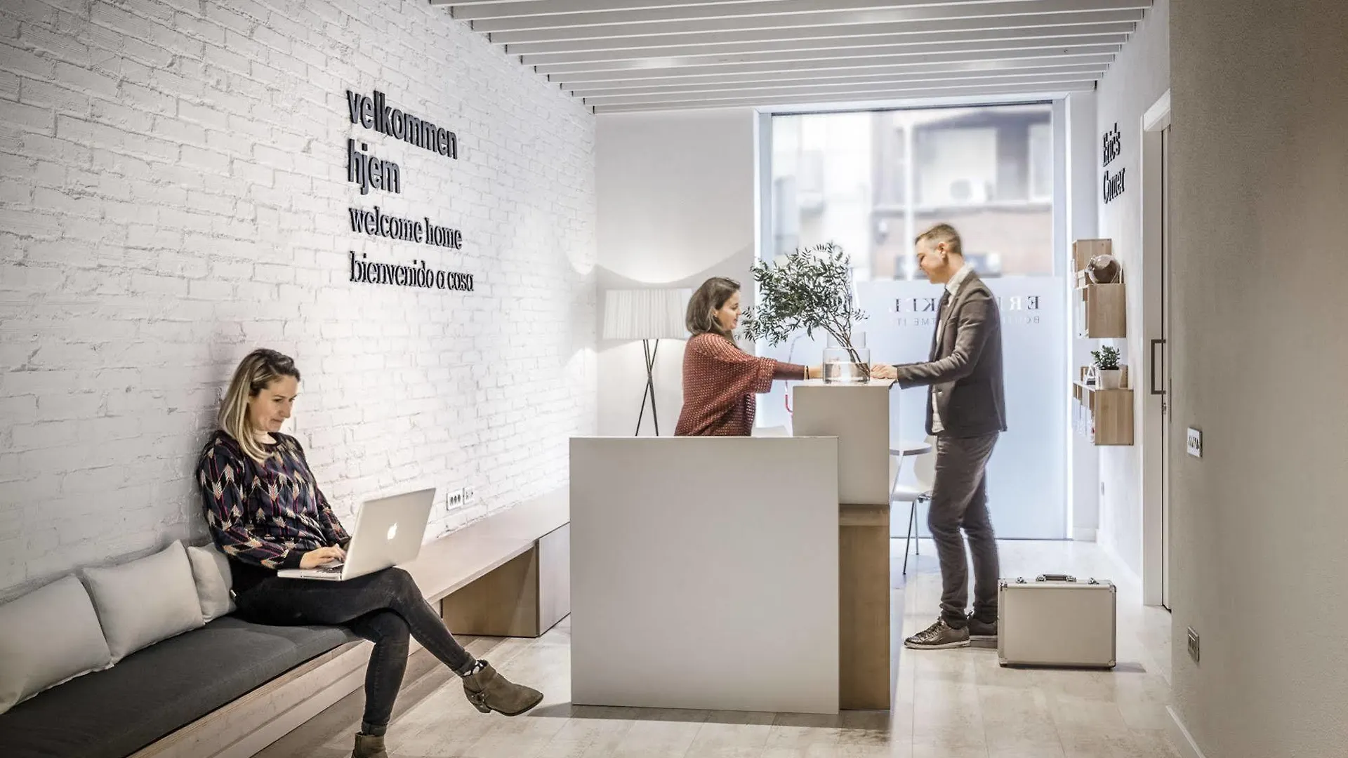 Eric Voekel Boutique Apartments - Sagrada Familia Suites Barcelona Spain